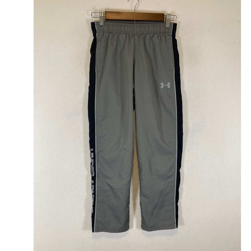 Sporty Under Armour Kids Size YMD Gray Black Mesh Lined Loose Fit Track Pants